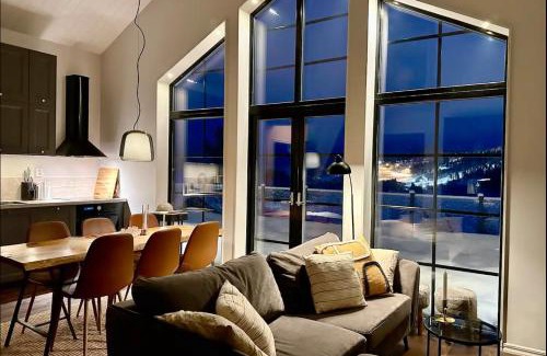 Jarvso House | Newly built cabin with sauna, fireplace and amazing view