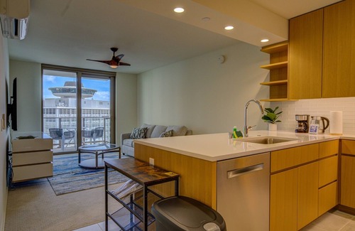 Ala Moana Condo | Newly Built Condominium "Sky Ala Moana " 26th Floor OceanView (SAW2605)