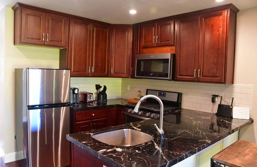 Walnut Creek House | Newly-built guesthouse with complete privacy