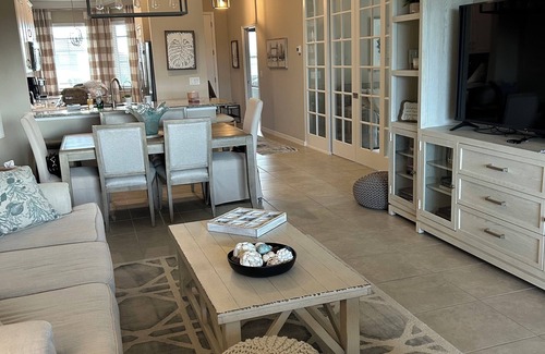 Naples Condo | Newly Built&Professionally Decorated condo. Other rental avail. vrbo.com/4085048