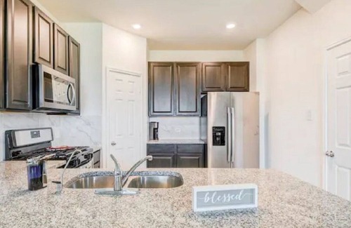 Spring House | Newly Built Spacious Modern & Family Friendly Home