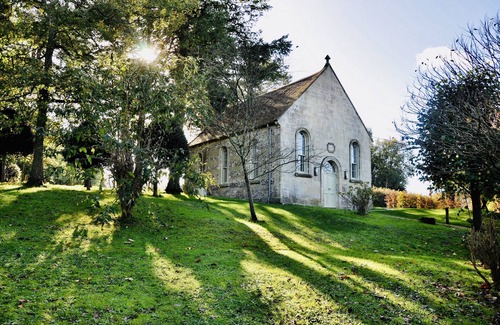 Shaftesbury Cottage | Newly converted, hilltop Chapel