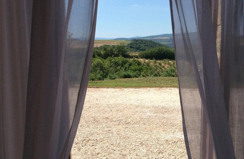 Montecchio Villa | Newly Discounted Private Villa with Infinity Pool - Fantastic Views and Sunsets.