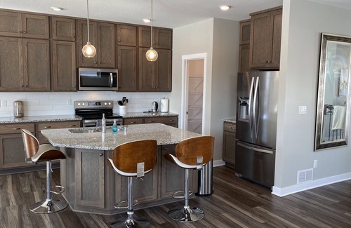 Rochester House | Newly Furnished Home 5mi from Mayo 4bed/3bath