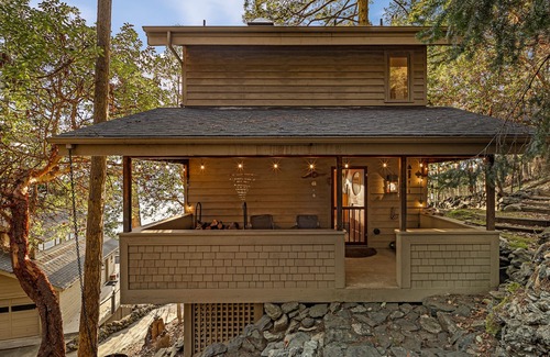 Friday Harbor Cabin | Newly Listed! Westside Waterview Cabin! (TLO)