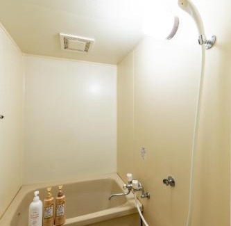 Nishi Apartment | Newly opened Hotel 7 京セラドーム徒歩10分 道頓堀 関西空港 大阪城 海遊館直行 USJ1回乗換 出張 Family friendly Free parking 15 minutes by car to USJ