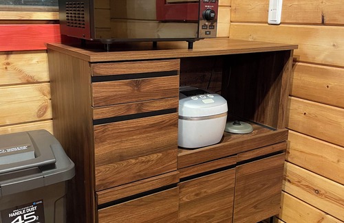 Shiso Villa | Newly opened in July 2024! Log house with stone walls for rent! Enjoy BBQ and playing in the river in the great outdoors!