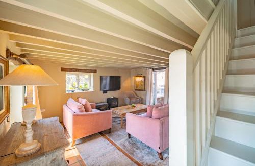 Langham House | Newly Refurb Cottage, Mile From Blakeney, Village Pub and Restaurant