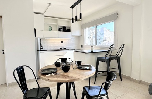 Balvanera Apartment | Newly refurbished, bright & cozy 1-bedroom apt in charming BHK with WiFi, AC