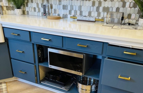 Westside Apartment | Newly remodeled apartment on the historic Park Ave