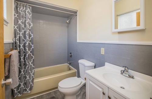 East Haven Rutland County Apartment | Newly Renovated 1BR Near Killington