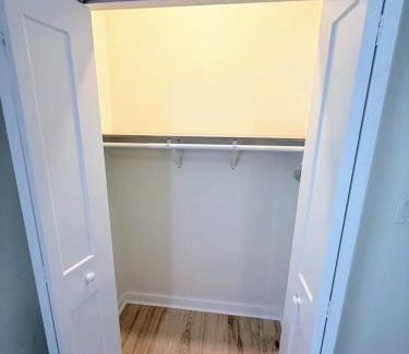 Durham House | Newly Renovated 2 Bedroom - A Seasoned Superhost