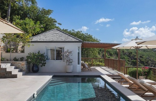 Colombier Villa | Newly Renovated 3 BDRM Villa w Ocean Views
