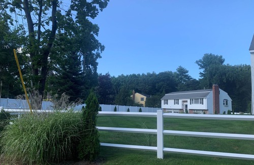 Canton House | Newly renovated.3 Bed/2 Bath close to Boston, Gillette Stadium & trains.