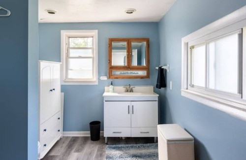 Azalia Other | Newly-renovated 3-bedroom GetAway on a 40-acre Park, Beach & Lake