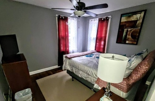 Mosby Apartment | Newly Renovated Apt. Minutes to Downtown Richmond