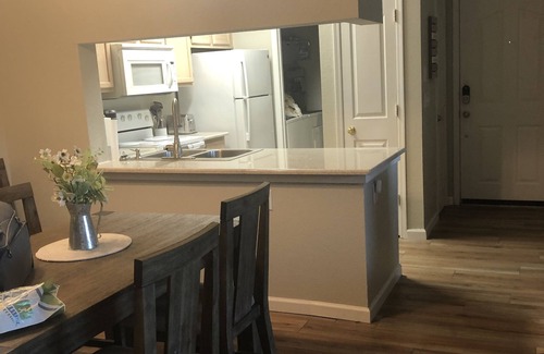 Foothills Condo | Newly Renovated Condo: Foothills View & Resort Amenities