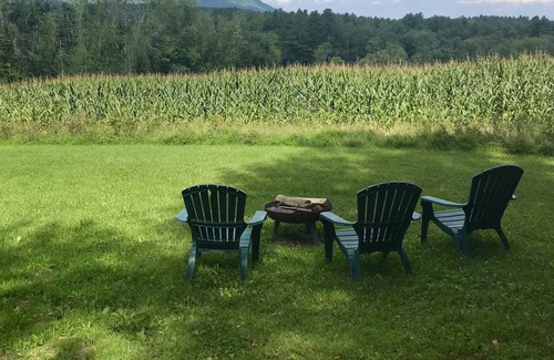 Taconic House | Newly Renovated Country Retreat-Berkshires
