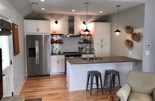 Mount Pleasant House | Newly renovated detached garage studio apartment 5 miles from downtown!