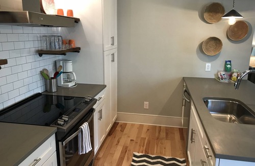 Mount Pleasant House | Newly renovated detached garage studio apartment 5 miles from downtown!