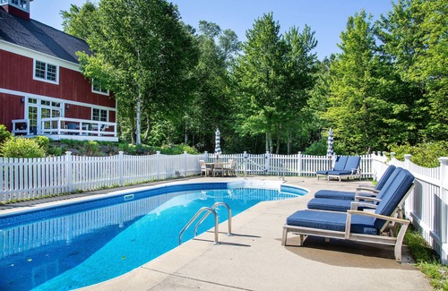 Warren House | NEWLY RENOVATED EAST WARREN LUXURY FARMHOUSE