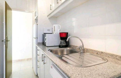 Benidorm Apartment | Newly renovated holiday apartment with top furnishings right on the beach