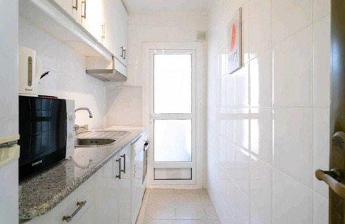 Benidorm Apartment | Newly renovated holiday apartment with top furnishings right on the beach