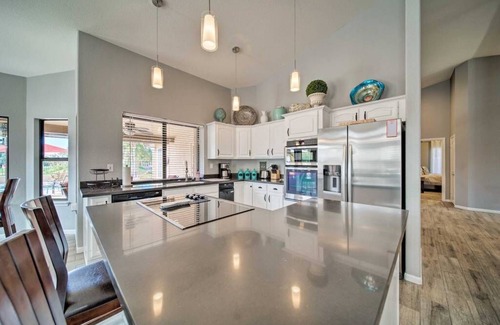 Island at Ocotillo House | Newly Renovated Home on Fairway with Pool & Putting Green. Trendy Area.