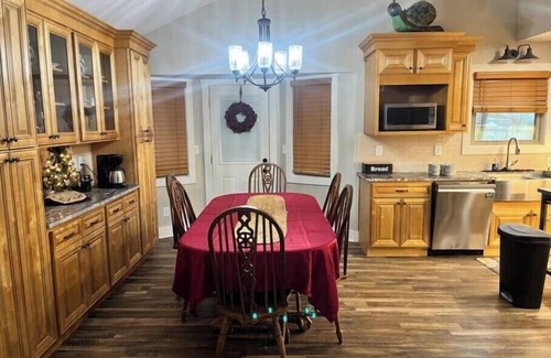 Rossville Apartment | Newly Renovated Home near Lookout Mtn & ChattanoogaTn