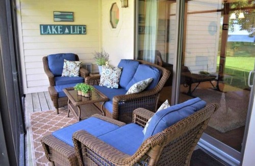Onamia House | Newly renovated lakefront townhome with incredible views of Mille Lacs Lake