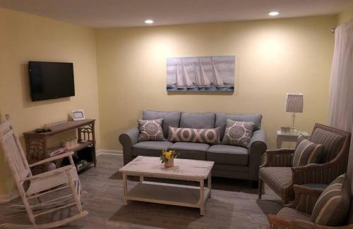 Surfside Beach Apartment | Newly Renovated Modern & Spacious Oceanview Condo