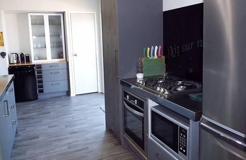 Pukehina House | Newly renovated and GORGEOUS! Summer's still here!