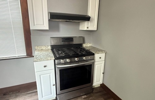 Sandusky House | Newly Renovated Spacious Home! Minutes from cedar point and downtown Sandusky!