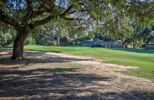 Diamondhead Condo | Newly renovated1st floor condo located directly on the Diamondhead Golf Course!