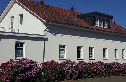 Retzow Apartment | Newly restored four-sided courtyard Retzow (Dickung)