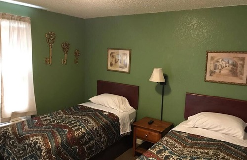 Fairmont House | Newly Rotavated Motel