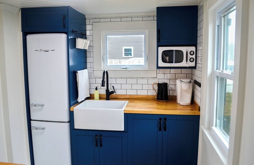 Pine Point Cottage | Newly updated - A coastal cottage steps from Pine Point Beach!