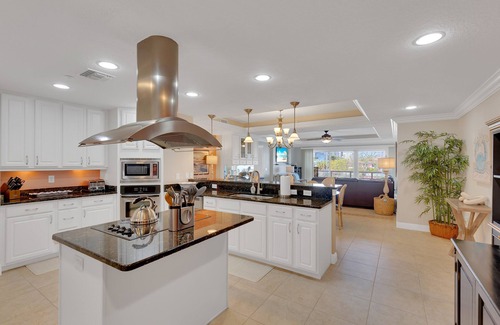 Clearwater Beach Condo | NEWLY UPDATED Luxury Condo on Clearwater Beach