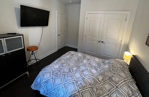 Newmarket House | Newmarket's Finest: Luxury 4BR Townhouse with Top Amenities