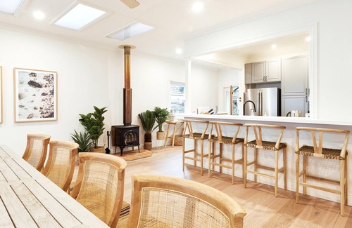 Newport House | Newport Beach House (ISYD) - Designed to bring people together- 250m to the Sand & Surf