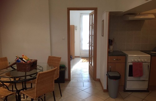 Tremolat Apartment | nGite with pool & fab gardens 5 mins from quaint village with restaurants & shop