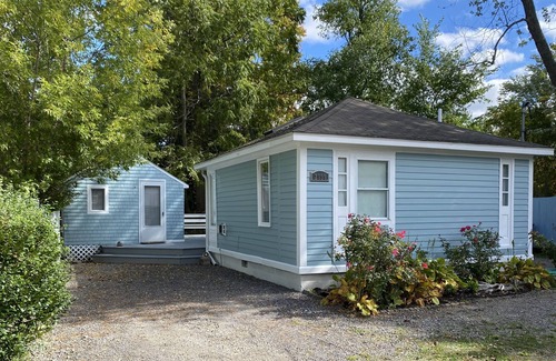Youngstown Cottage | Niagara Falls - Cottage near Niagara Falls NY