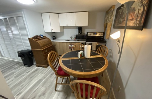 West New York House | Nice 2 bedroom Apt With Patio