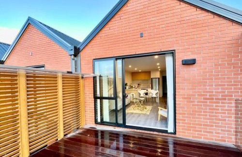 Hamilton Apartment | Nice 3 bedroom Townhouse U2