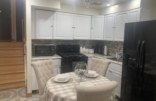 Georgetown Apartment | Nice and comfortable 2 Bedrooms and 1 full bath apartment