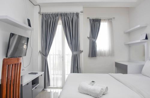 East Jakarta Apartment | Nice and Comfy Studio Apartment at Signature Park Grande By Travelio
