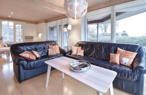 Faaborg House | Nice and spacious cottage with 6 km to Faaborg.