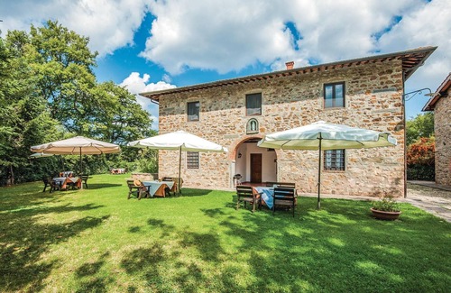 Greve in Chianti Apartment | Nice apartment in Greve In Chianti FI