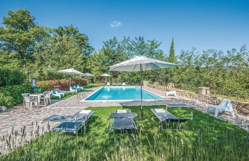 Greve in Chianti Apartment | Nice apartment in Greve In Chianti FI