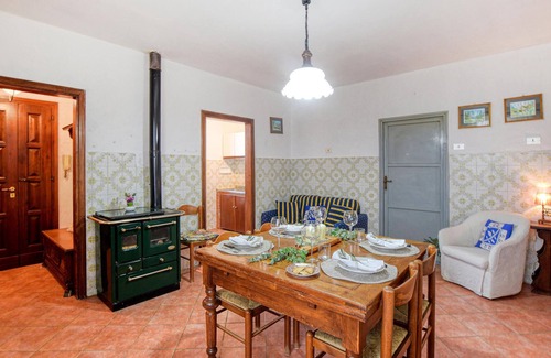 Magliano in Toscana Apartment | Nice apartment in Magliano in Toscana